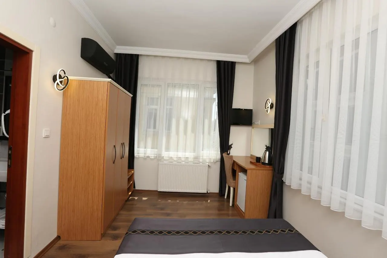 Perazre Hotel Istanbul 2*,  Turkey