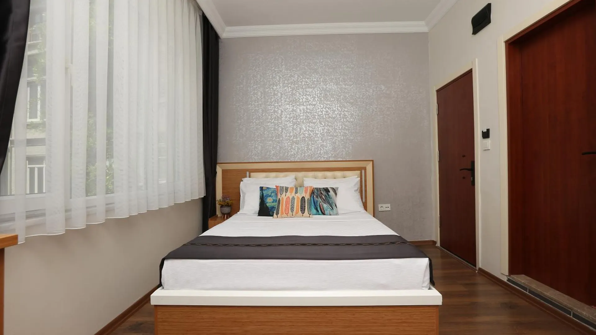 Perazre Hotel Istanbul Turkey